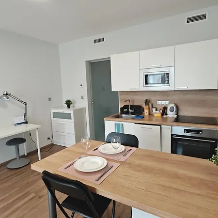 Comfort Flat With Great Location Prague Exterior photo